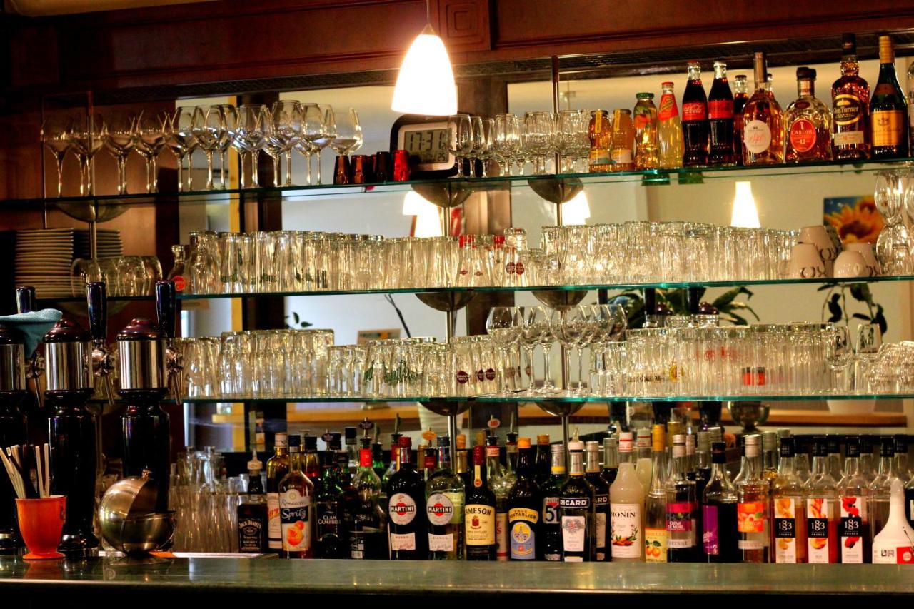 Logis Hotel Restaurant & Pizzeria Vuillot Cuiseaux エクステリア 写真